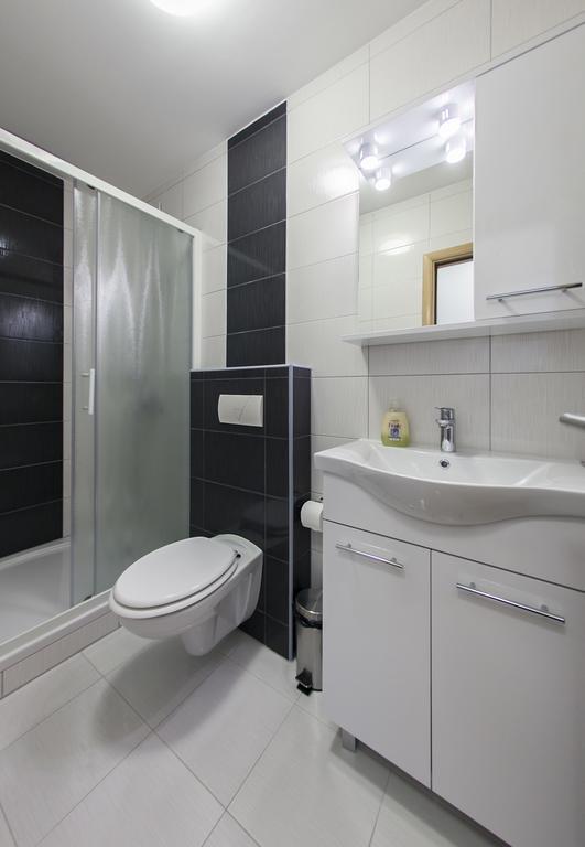 Villa Klara Guest House Башка-Вода Экстерьер фото