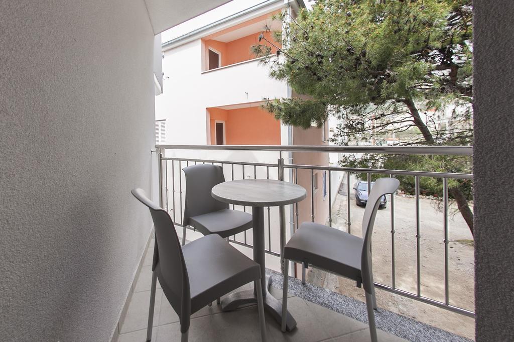 Villa Klara Guest House Башка-Вода Экстерьер фото