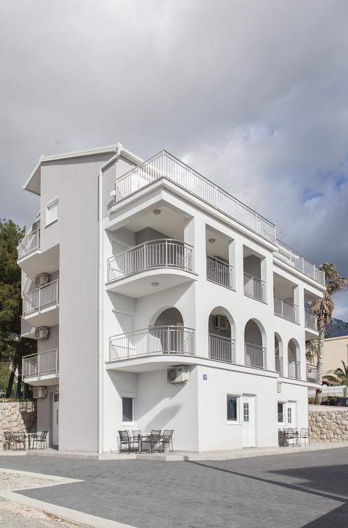 Villa Klara Guest House Башка-Вода Экстерьер фото