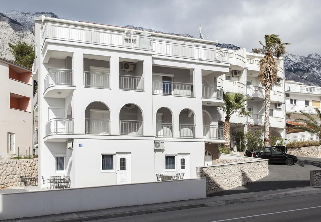 Villa Klara Guest House Башка-Вода Экстерьер фото