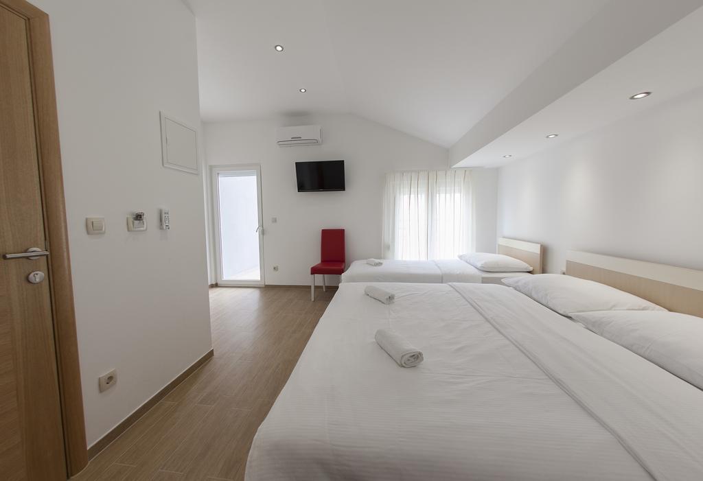 Villa Klara Guest House Башка-Вода Экстерьер фото