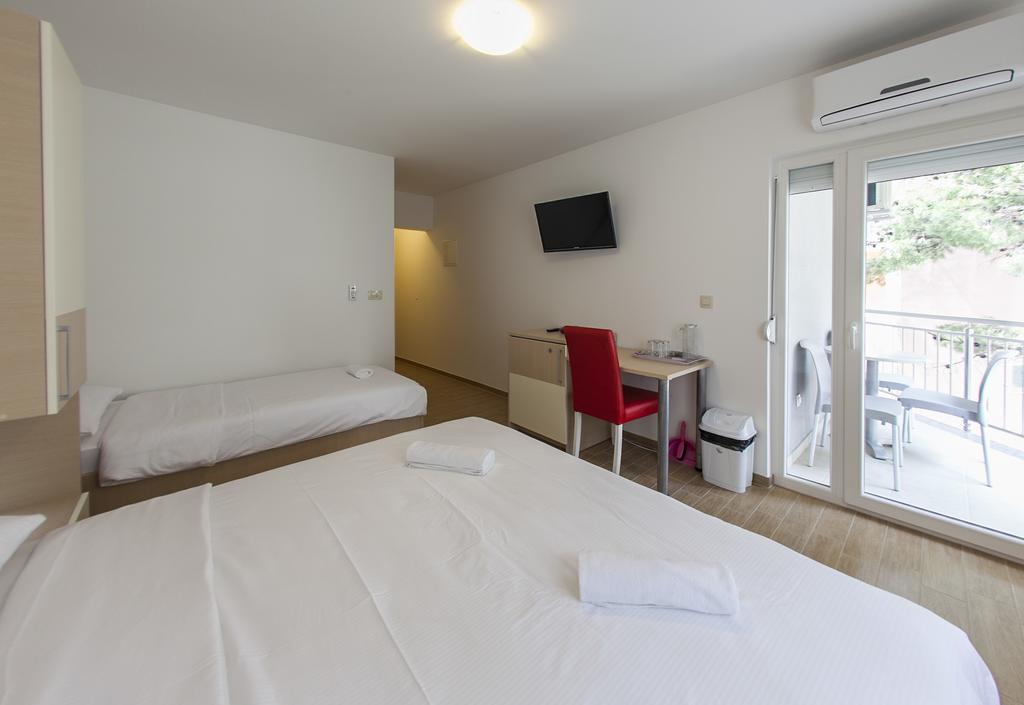 Villa Klara Guest House Башка-Вода Экстерьер фото